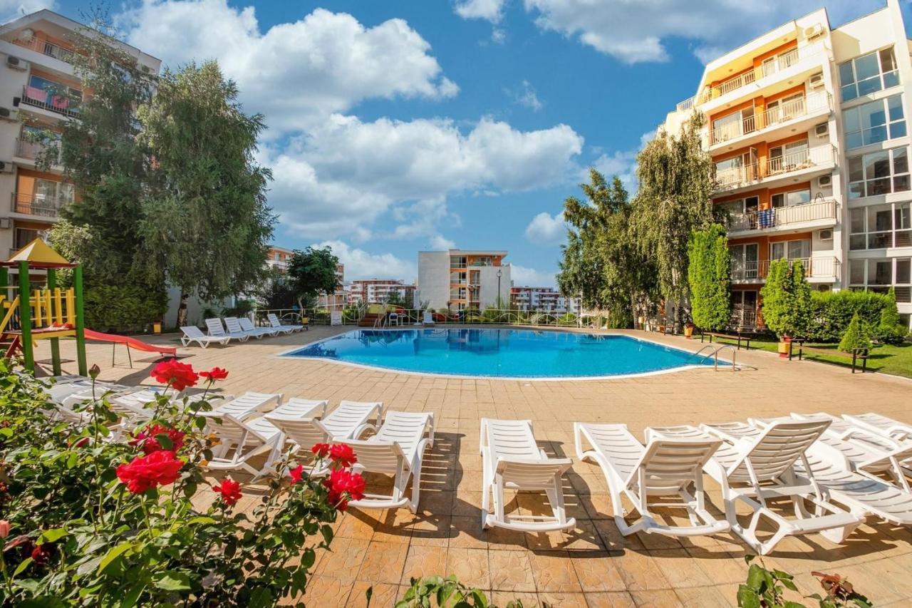 Sea View Panoramic Apartments, Fort Noks Crown Club Sveti Vlas Buitenkant foto