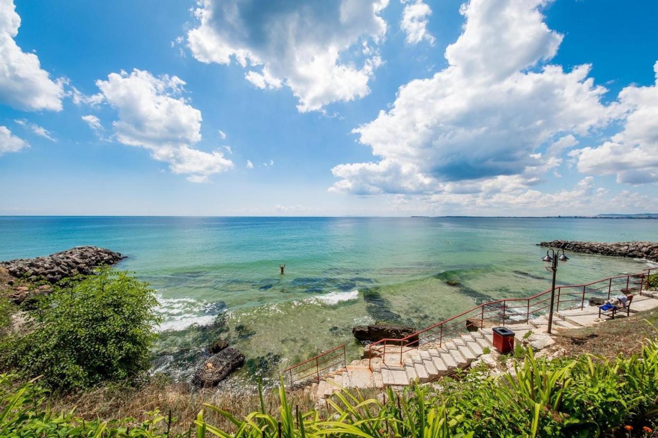 Sea View Panoramic Apartments, Fort Noks Crown Club Sveti Vlas Buitenkant foto