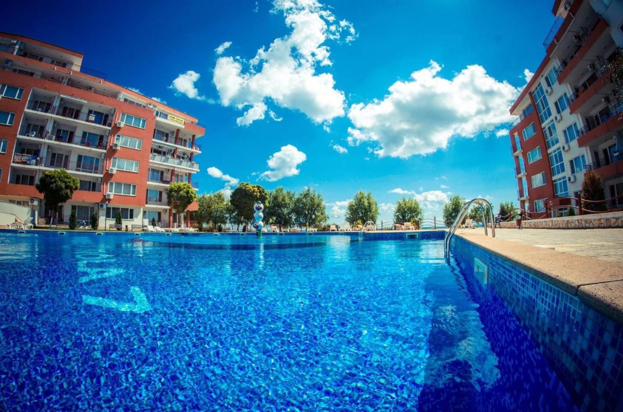 Sea View Panoramic Apartments, Fort Noks Crown Club Sveti Vlas Buitenkant foto