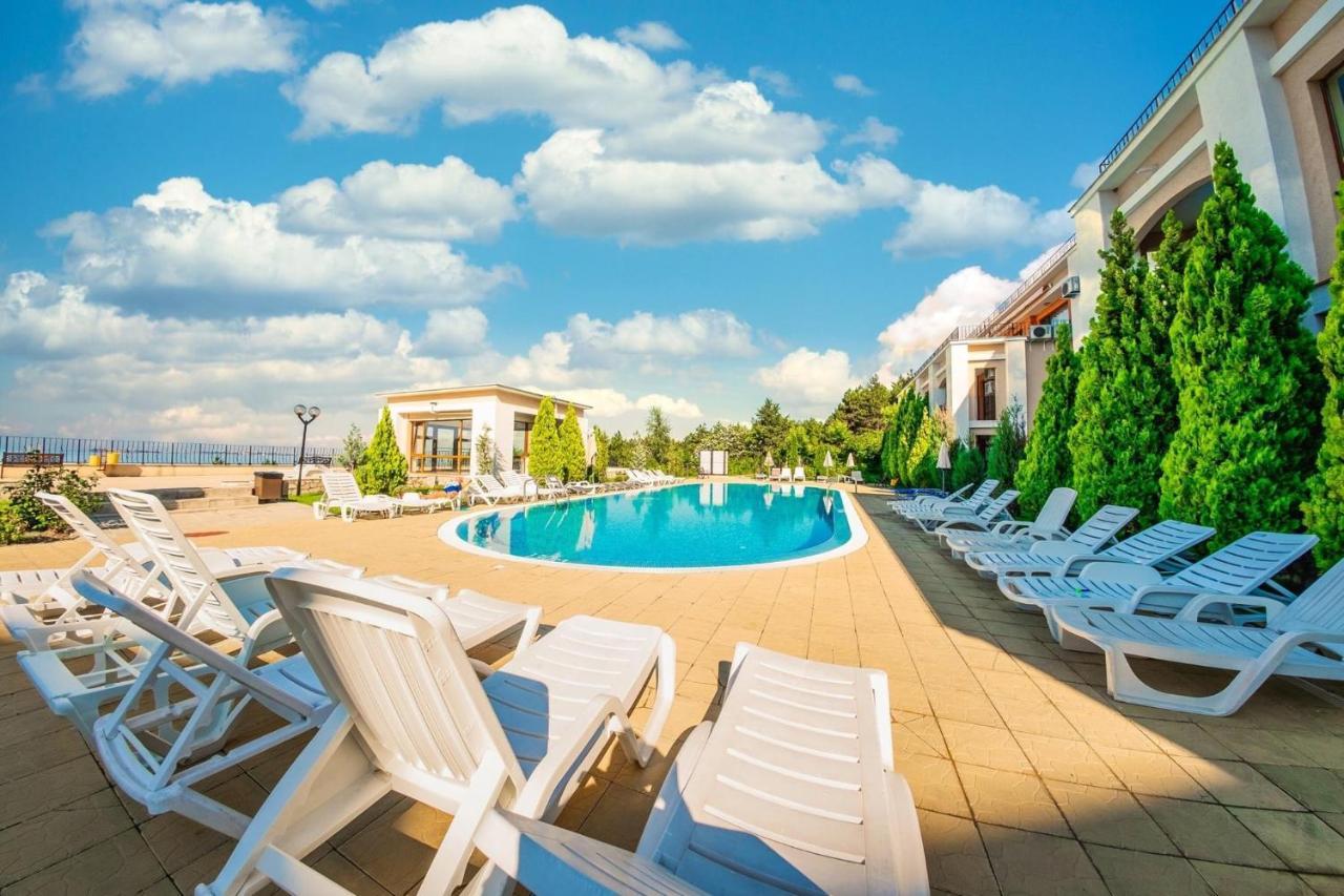 Sea View Panoramic Apartments, Fort Noks Crown Club Sveti Vlas Buitenkant foto