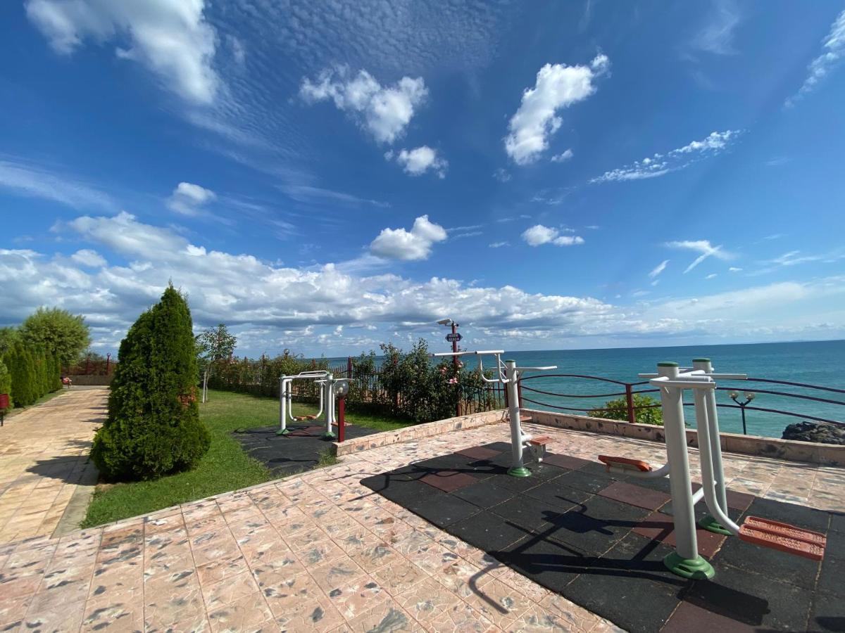 Sea View Panoramic Apartments, Fort Noks Crown Club Sveti Vlas Buitenkant foto