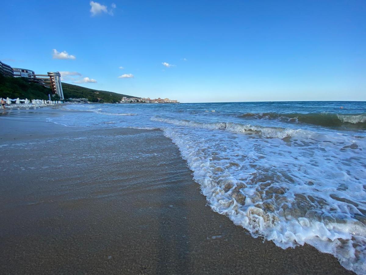 Sea View Panoramic Apartments, Fort Noks Crown Club Sveti Vlas Buitenkant foto
