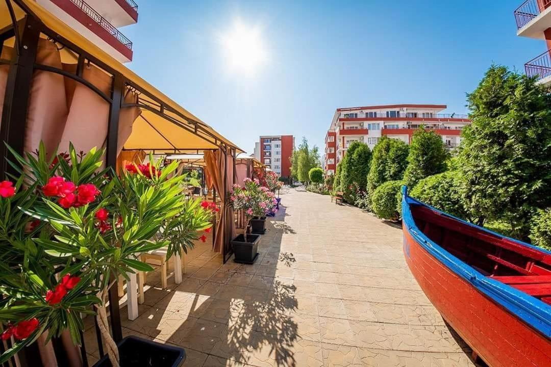 Sea View Panoramic Apartments, Fort Noks Crown Club Sveti Vlas Buitenkant foto