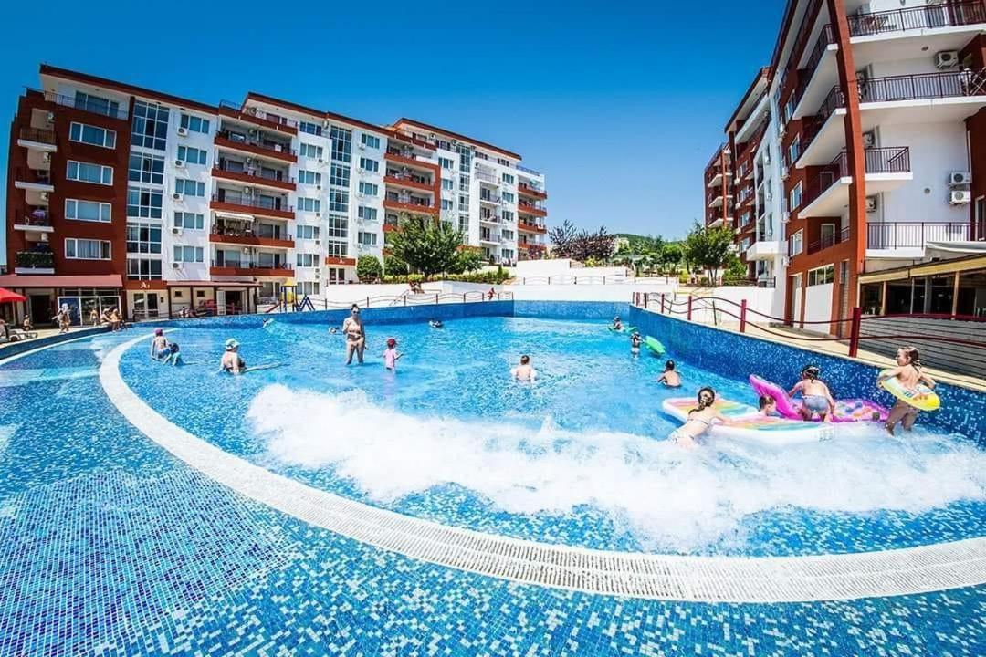 Sea View Panoramic Apartments, Fort Noks Crown Club Sveti Vlas Buitenkant foto